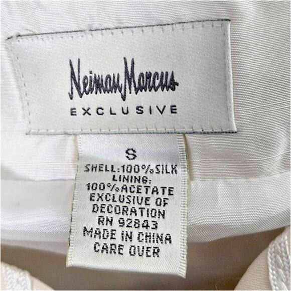 Neiman Marcus Women’s Jacket Romantic Parisian Evening Embroidered Silk Frog S - Picture 13 of 14